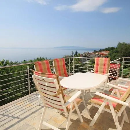 Family Friendly House With A Swimming Pool - Volosko, - 7920 Feriehus *