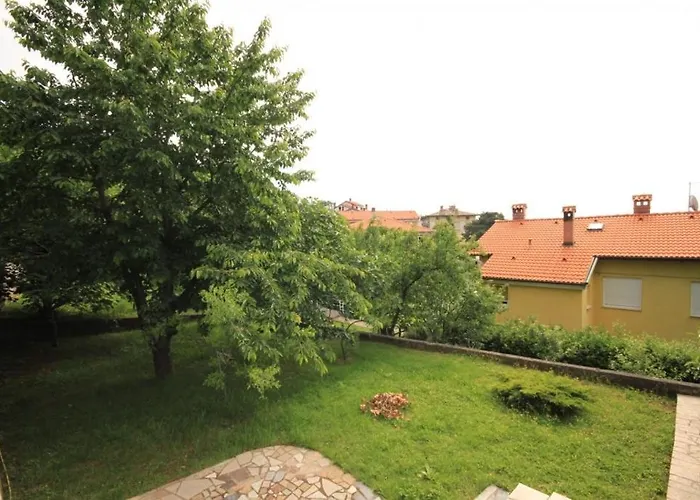 Nyaraló Family Friendly House With A Swimming Pool - Volosko, - 7920 Abbázia
