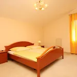 Family Friendly House With A Swimming Pool - Volosko, - 7920 Opatija