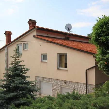 Vakantiehuis Family Friendly House With A Swimming Pool - Volosko, - 7920 *